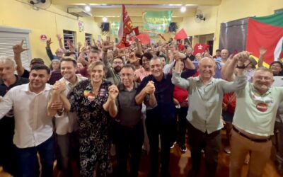 Plenária da Caravana Levanta Rio Grande reúne dezenas de lideranças políticas e militantes em Santa Cruz do Sul