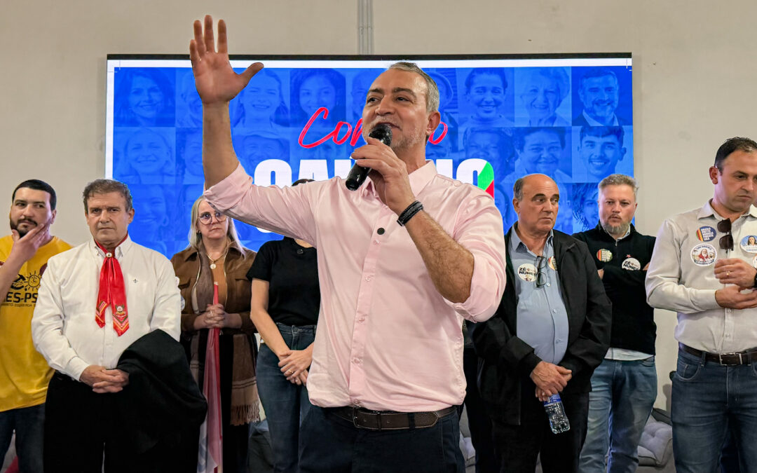 Juliana e Edegar encerram agenda em Pelotas com plenária lotada