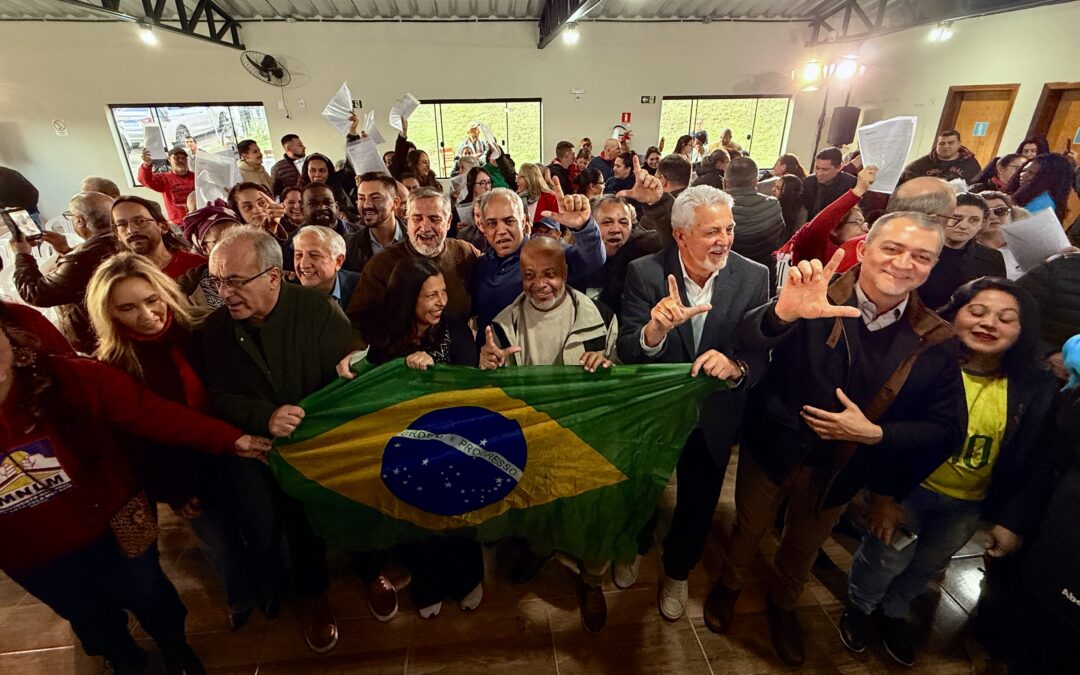 Em Viamão, Edegar Pretto participa de ato de entregas de casas do Minha Casa Minha Vida