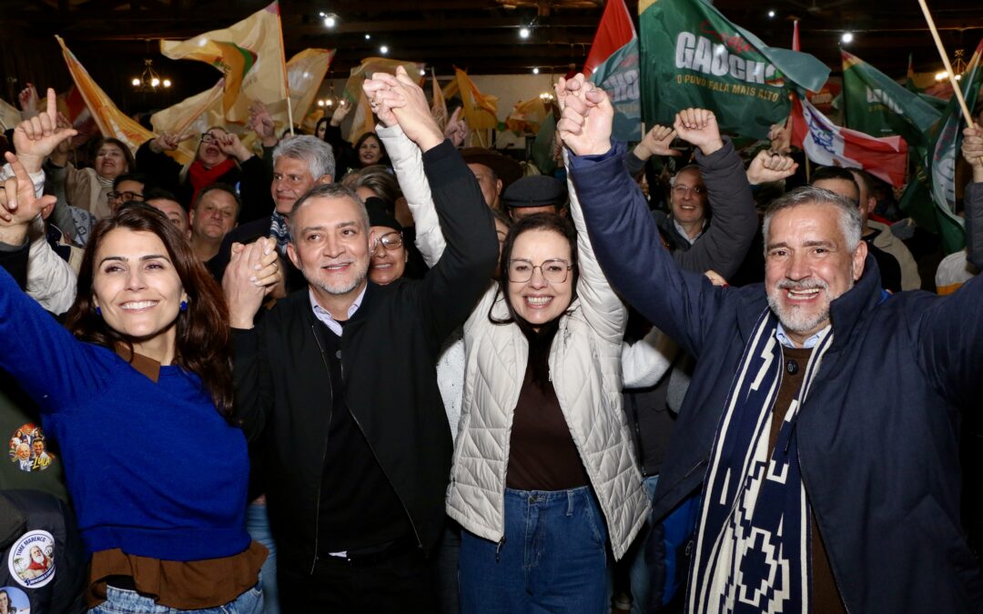 Juliana, Edegar, Manuela e Pimenta participam de grande ato do Coração Gaúcho no Alegrete