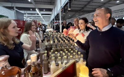 “Reforçar a agricultura familiar é garantir o desenvolvimento do RS”, destaca Edegar Pretto na Expointer